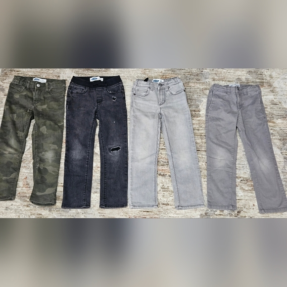 Old Navy Skinny Jeans in Camouflage, Black, and Gray Kids Size 5t All 4 For $19. - Picture 1 of 6